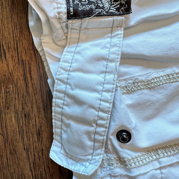 32” White Capris - Picture 9 of 9